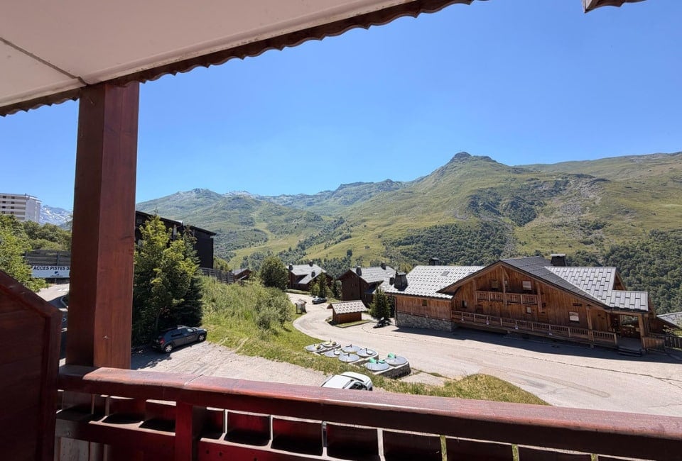 Déménager à la montagne : ce qu&rsquo;il faut anticiper pour une installation réussie en altitude