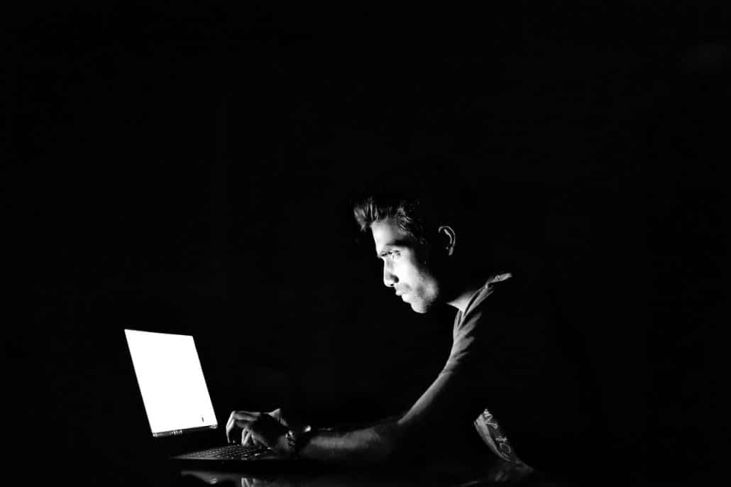Colis, paiements et données personnelles: les nouveaux réflexes de sécurité à adopter en ligne